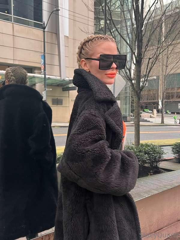 Think I’m all sweet? Wait until you see the other side 😈🍑