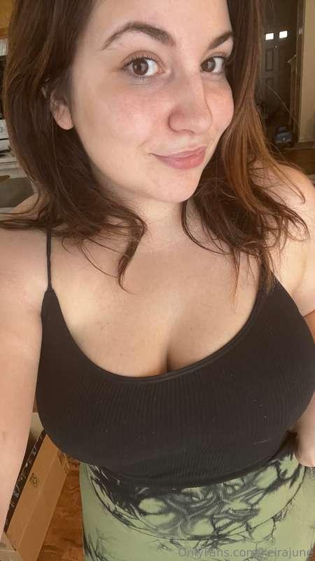 Feeling like a snack.. Want to taste me? 😈