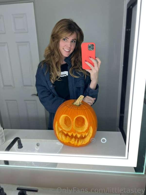 I love carving pumpkins! I think mine came out alright but m..