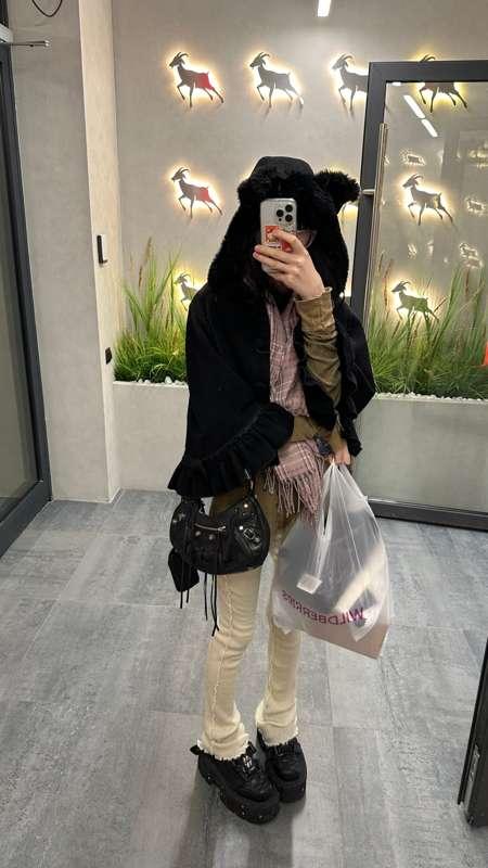 yoursmalldoll image #1