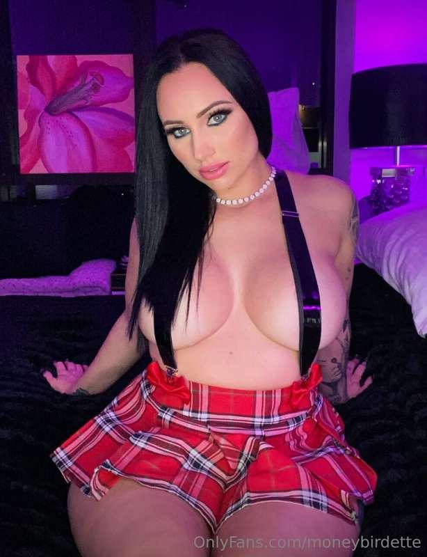 First To Tip $50 gets a $500 Bundle + custom JOI Vid