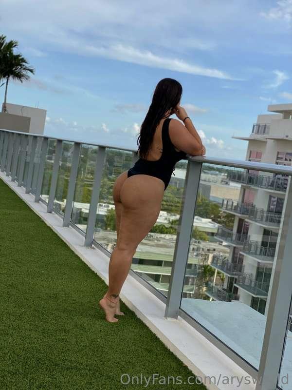 View’s nice… but this ass is better 😏