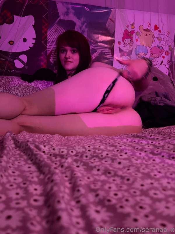 cum fill up my holes, i’m waiting~