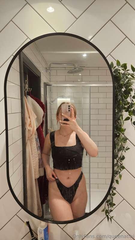 Onlyfans Only photos day #3 what's everyone's favourite food..
