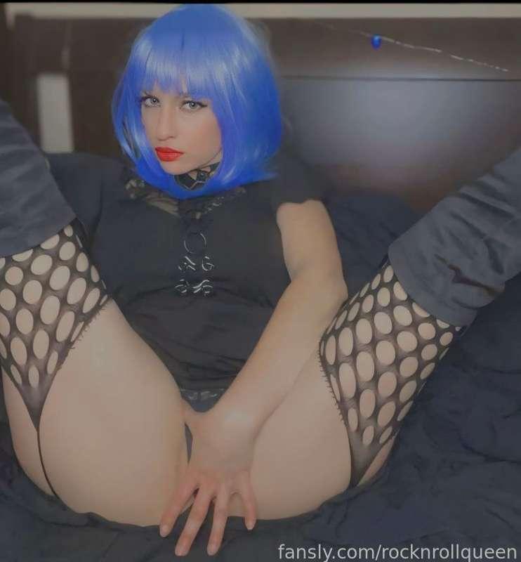 rocknrollqueen image #1