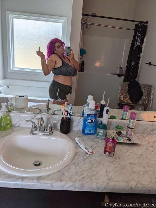 I felt super hott . Also my hair is purple now 😘