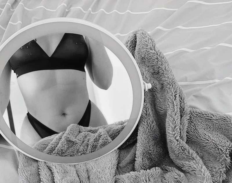 Mirror, tell me who is the hottest of them all 🪞✨