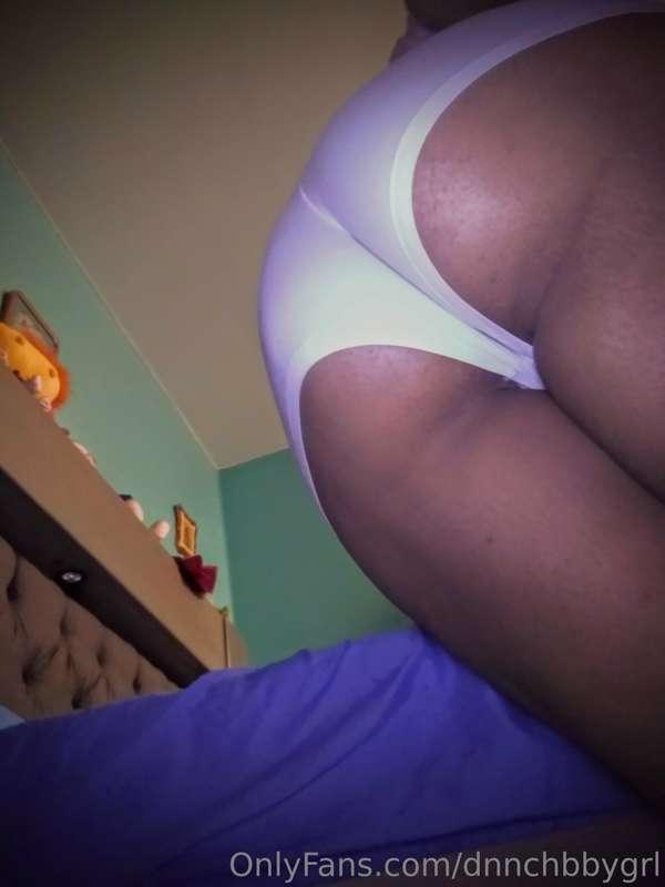 Perfect view of my ass... 🍑🔥