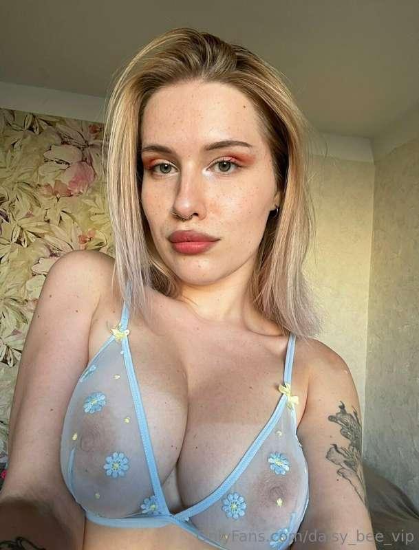 What kind of flower can I be for you?🪻