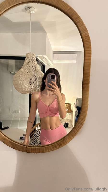 A different kind of vibe today 💖