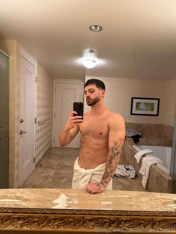 Daddy needs his little slut😉