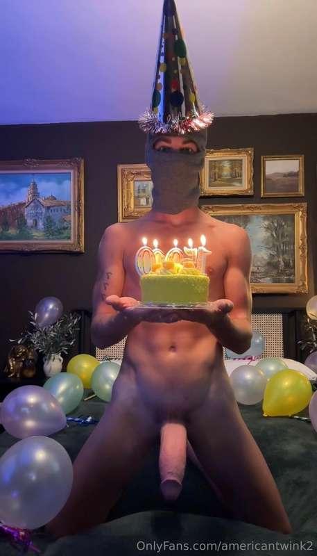 Did you see the 15k fan celebration video yet? If not... che..