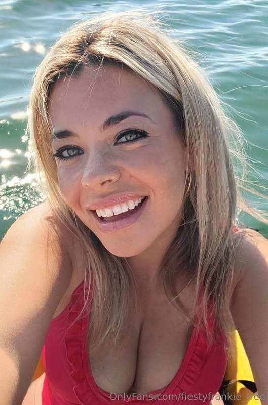 ‘Cause I’m always ready I won’t let you out of my site  Fran..