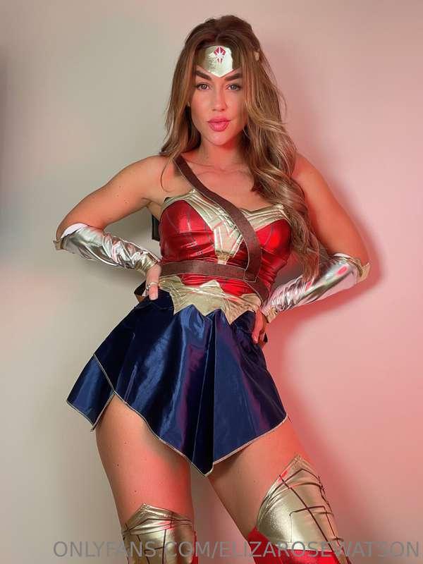 Your favourite super woman is back hehe 😈😈