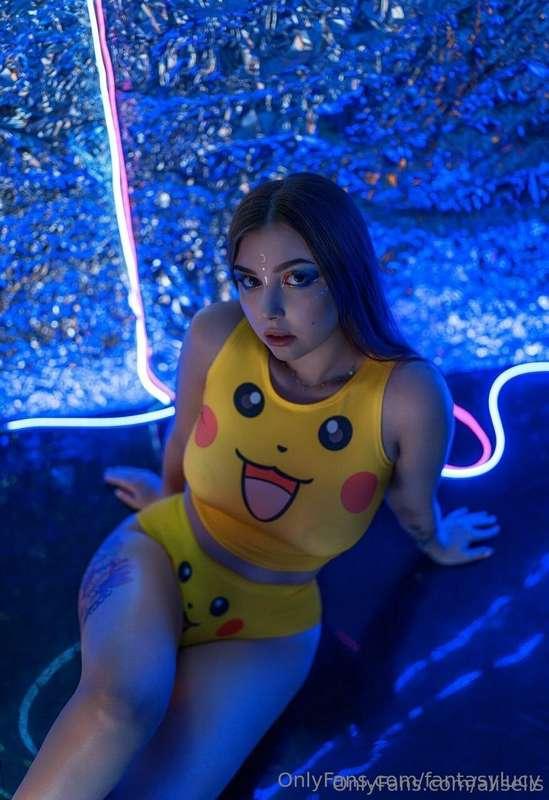 ## @aliselis ❗️❗️FREE PAGE❗️❗️ @aliselis Gaming and singing ..