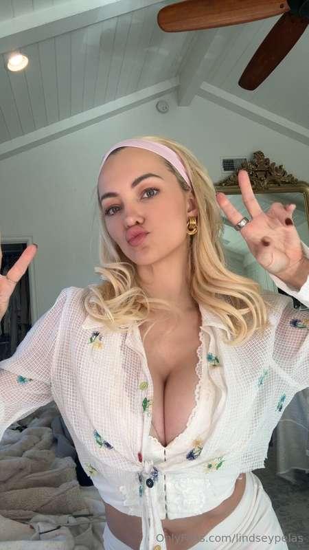 Lots to be thankful for this week!𝐘𝐎𝐔 being one of them 😇Wha..