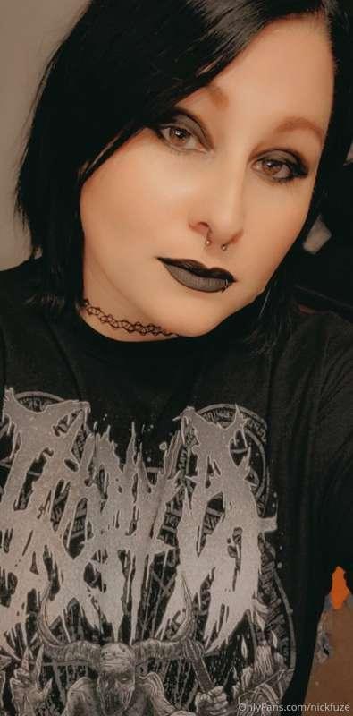 😘