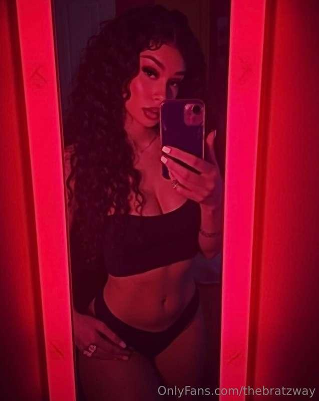 I'm red-y to be fucked 🙈