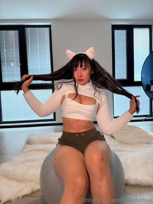 what should i be for halloween? 👀👻