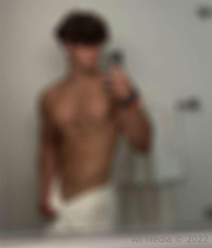 Fresh out of the shower and ready to make you drool. If the ..