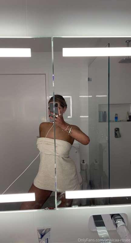 With towel. Without towel.