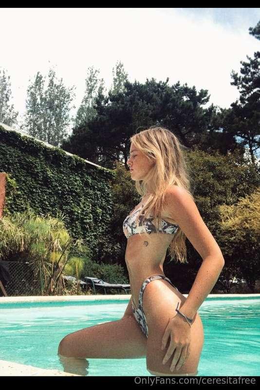 @ninanovakk FREE SUBSCRIPTION   💕your 21yo freckled blonde g..