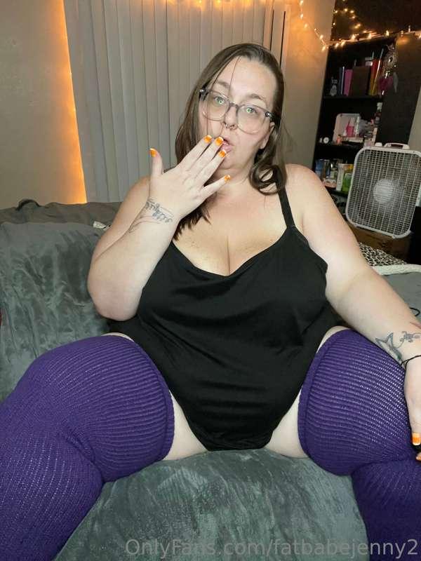 Watch your inbox to see a little something from me 😉 💋