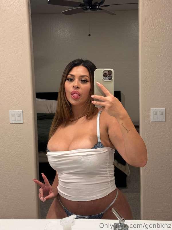 What’s the biggest red flag besides making you cum under a m..