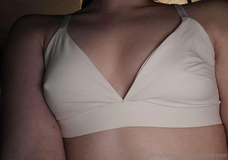 With or without? Do you want to spoil your tiny girl on Vale..