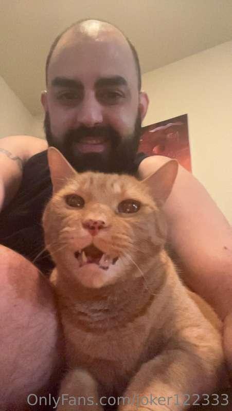 😺