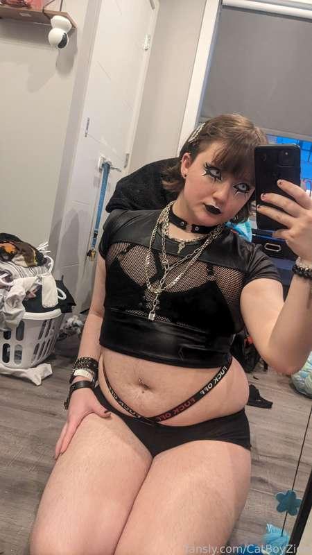 Emo femboy lewds and a few nudes ❤️