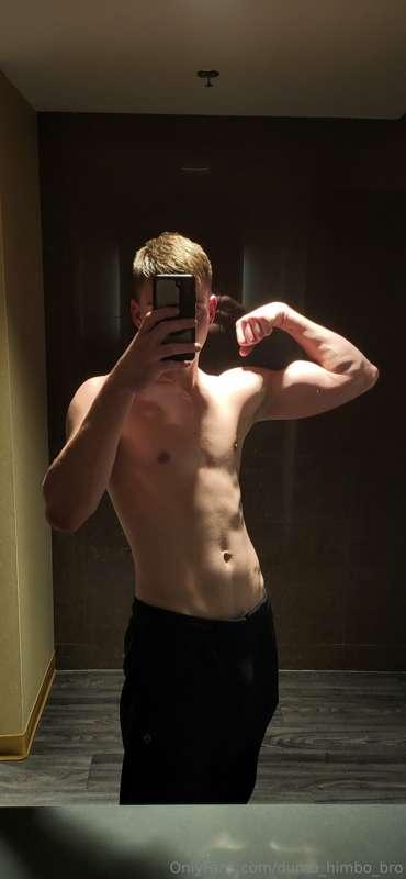 dumb_himbo_bro image #5
