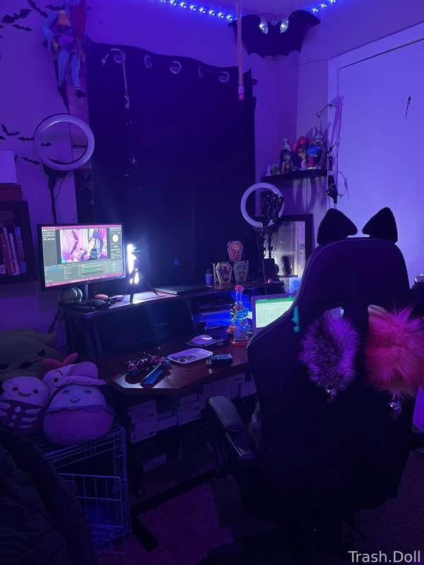 trashdoll image #0