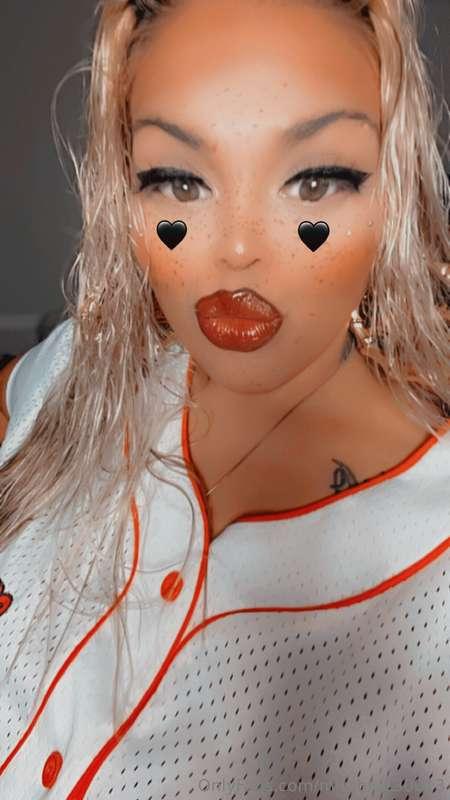 Me actually trying to be happy 