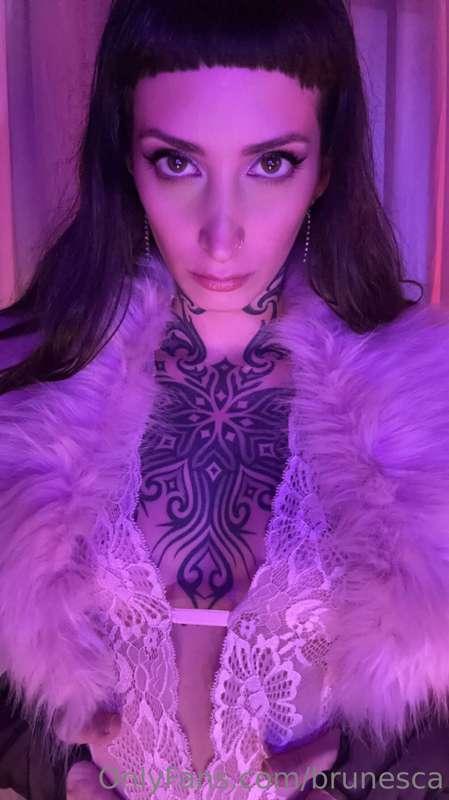 Come closer slave 😈🔥