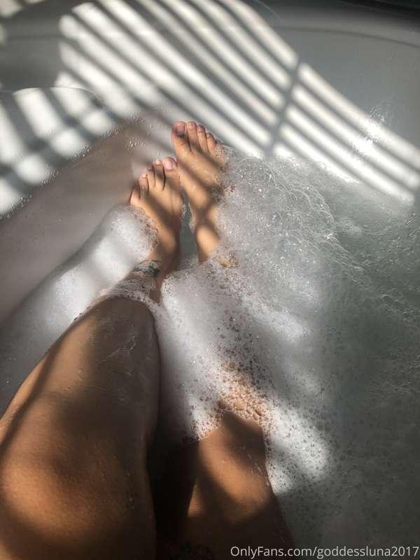 angelic ✨... both of my big toes cracked or broke within the..