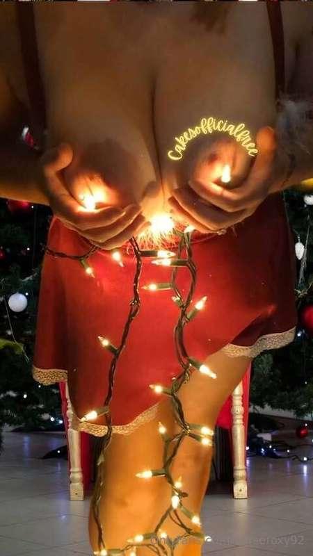 Come ride my sleigh, Santa! 🛷 Solo content🛷 Daily photo/shor..