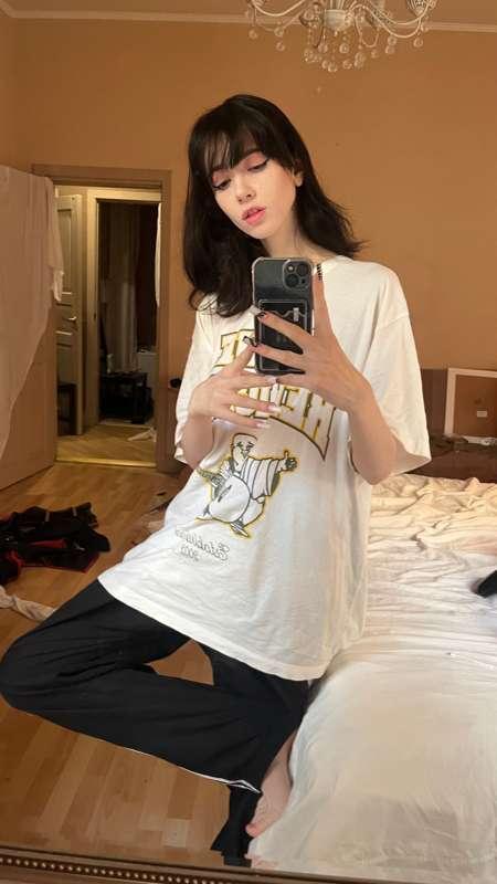 yoursmalldoll image #1