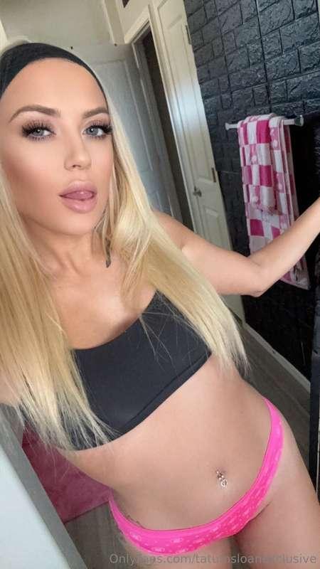 Daddy… I love when you watch me play with my creamy pussy🥰💦💦