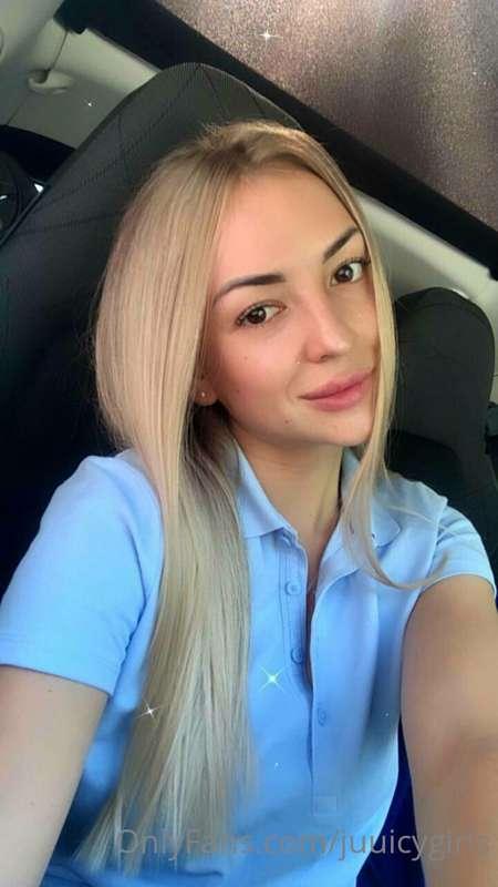 Found an old photo! Maybe it’s time to be blondie again? Bro..