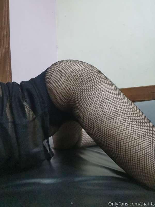 would you fuck my ladyboy ass?
i want it hard and rough too ..