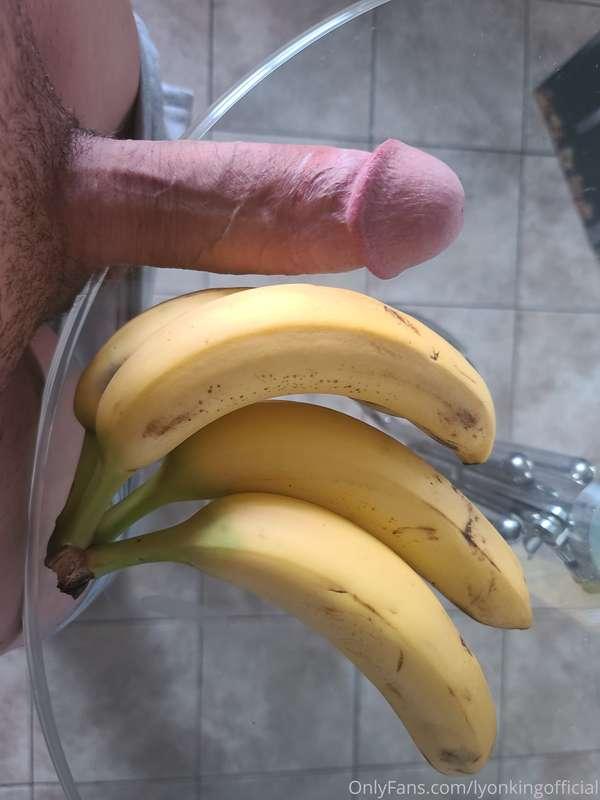 Remember to eat fruits and veggies!