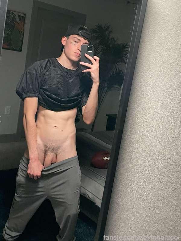 devinholtxxx image #1
