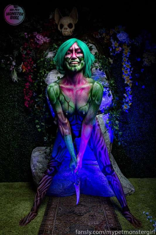 mypetmonstergirl image #4