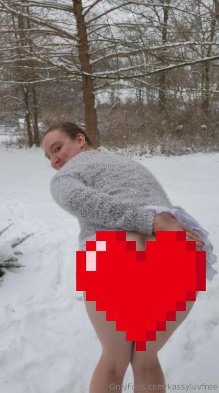 Snow day fun. Hubs wanted me to be all sexy and fuck in the ..