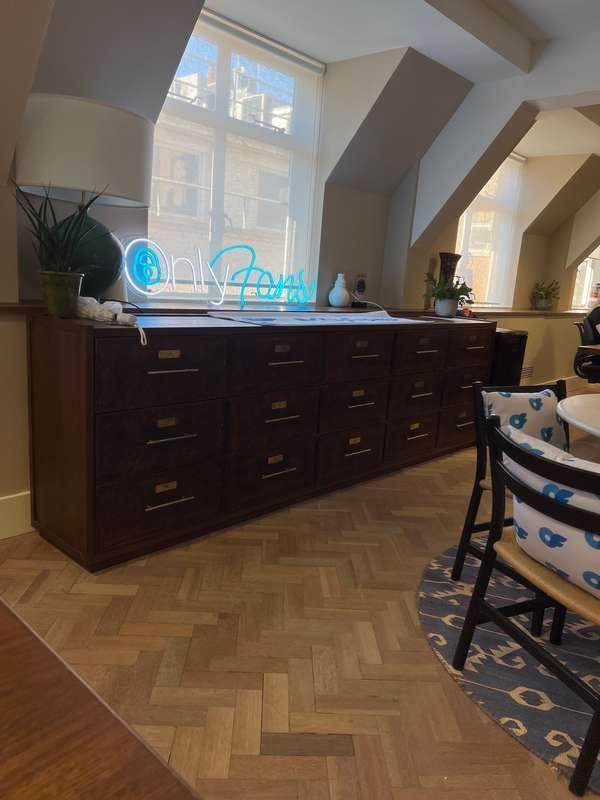 Neon sign is always an office essential ✨✨