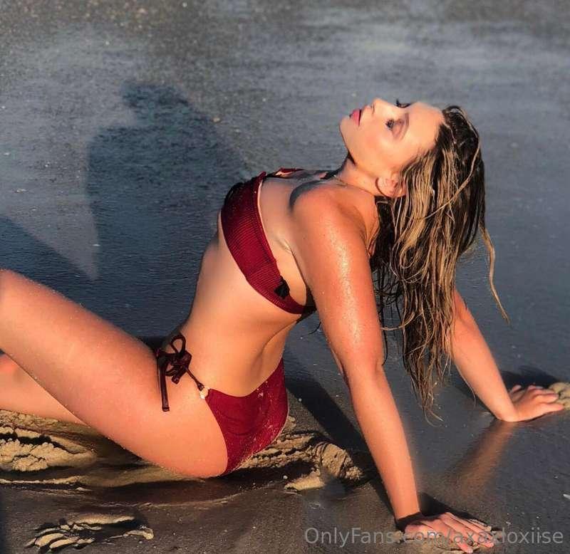 Ready for summer to start 💋💦