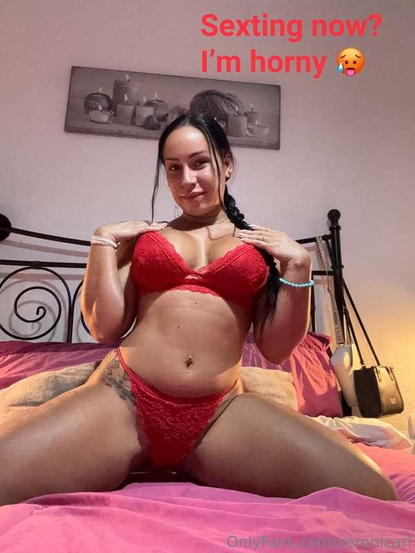 Do you like the way I look in red? 😏🔥