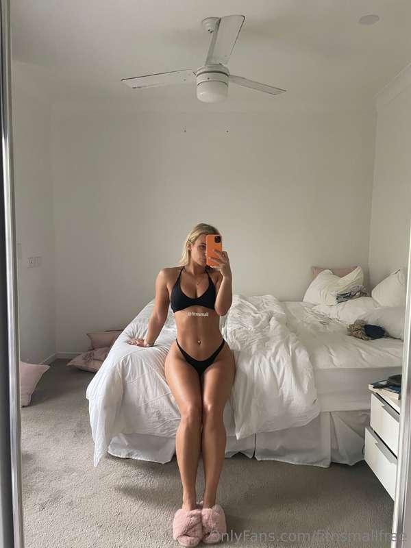 I wanna send you something naughty on @fitnsmall🤭