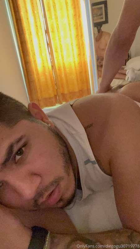 Hola 🤯